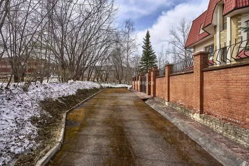 Коттедж в Красноярский край, Дивногорск ул. Патриса Лумумбы (500 м) - Фото 2