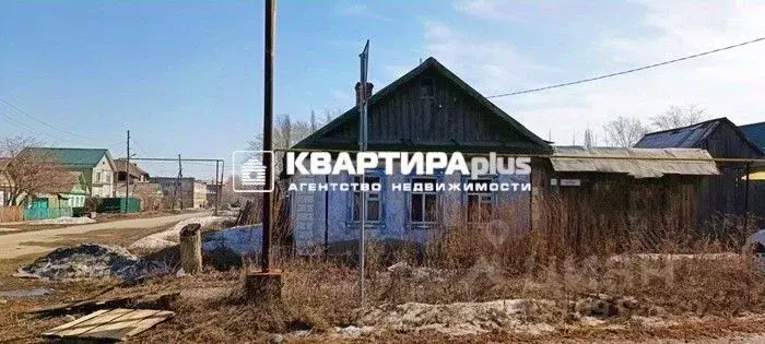 Дом в Свердловская область, Невьянский городской округ, пос. Цементный ... - Фото 1