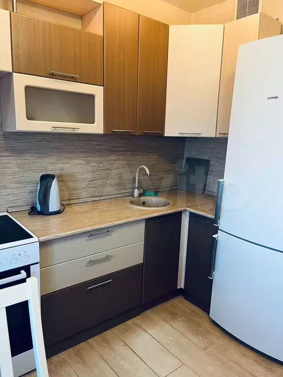 1-к. квартира, 45 м, 8/10 эт. - Фото 0