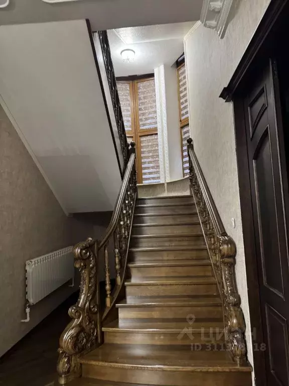 Коттедж в Астраханская область, Астрахань Бакинская ул. (432 м) - Фото 1