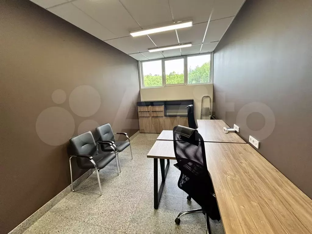 Офисы с новым ремонтом и мебелью: 15м, 16м, 40м - Фото 1