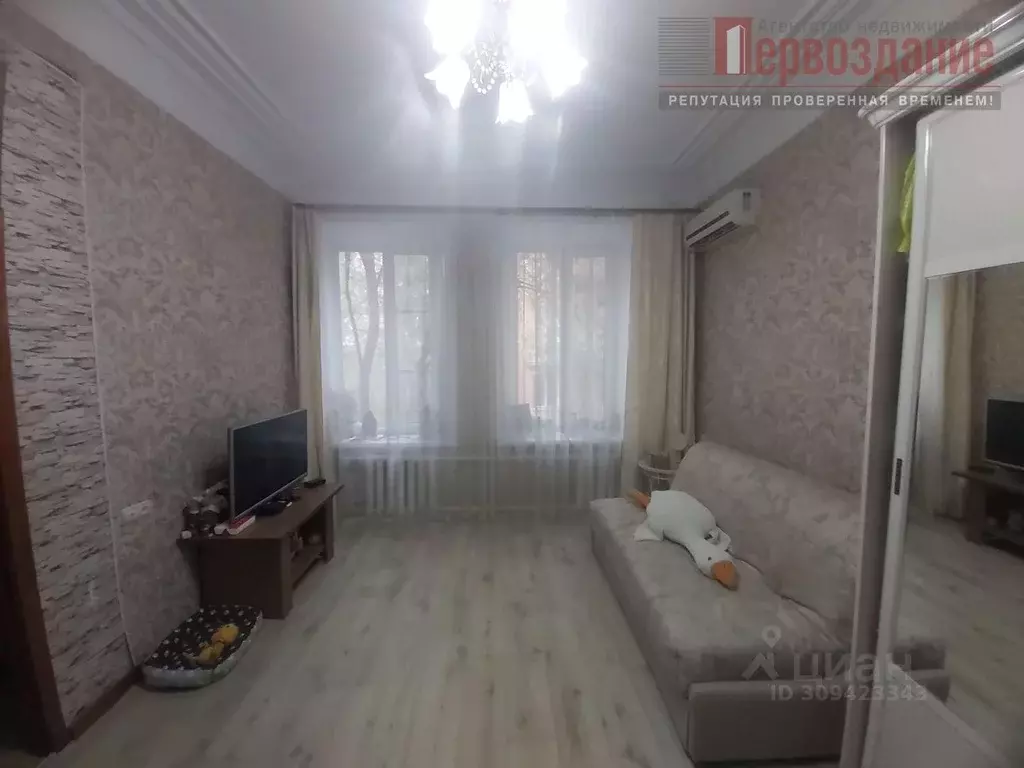 2-к кв. Астраханская область, Астрахань ул. Бабушкина, 62 (41.5 м) - Фото 0