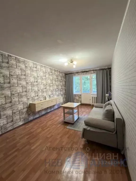 3-к кв. Ленинградская область, Гатчина ул. Радищева, 3 (58.4 м) - Фото 1
