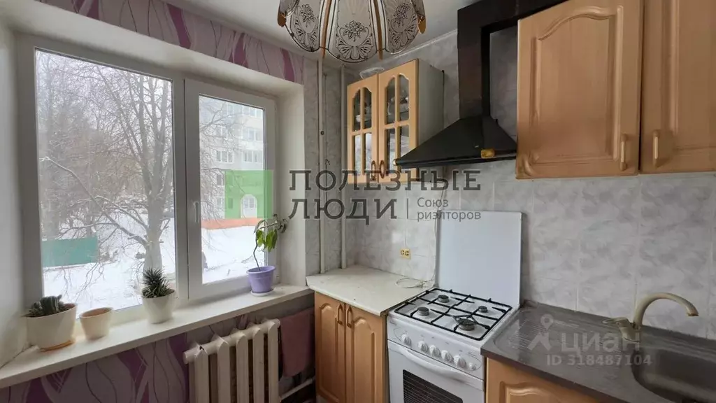 3-к кв. Тульская область, Узловая ул. Трегубова, 47 (63.4 м) - Фото 0