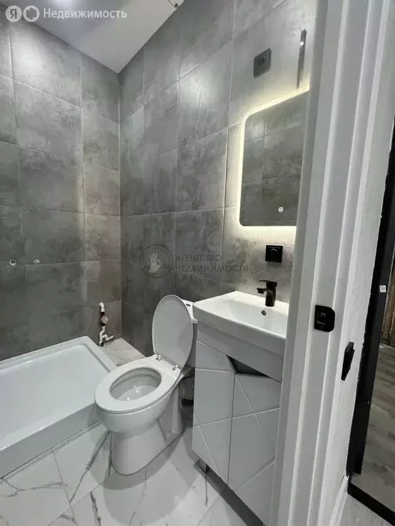 2-комнатная квартира: Арск, улица Сызгановых, 17 (31 м) - Фото 1