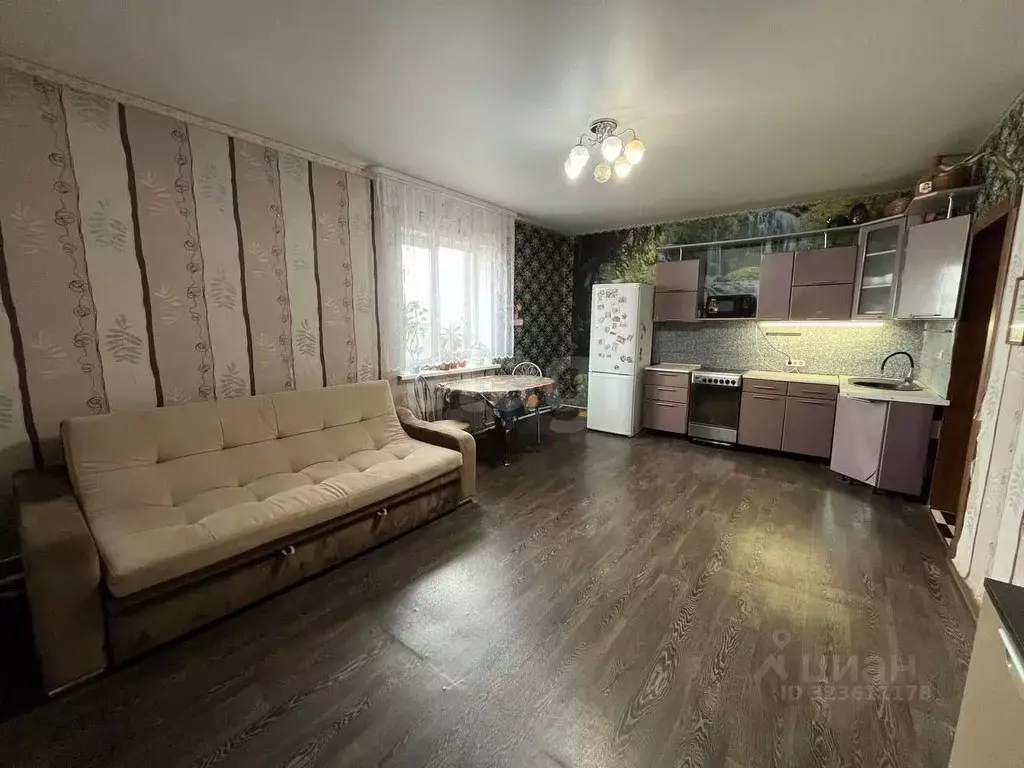 Дом в Тюменская область, с. Нижняя Тавда ул. Энтузиастов (92 м) - Фото 1