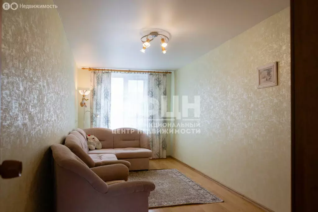 3-комнатная квартира: Медвежьегорск, улица Кирова, 20 (59.9 м) - Фото 1