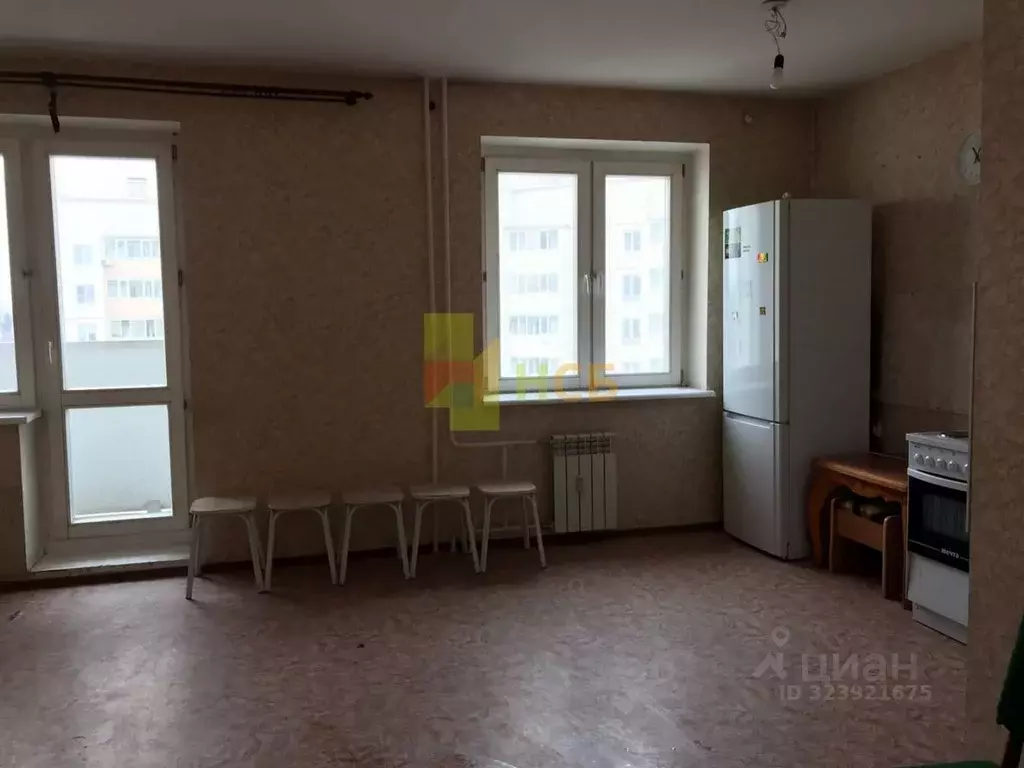 Студия Омская область, Омск ул. 12 Декабря, 1 (34.0 м) - Фото 2