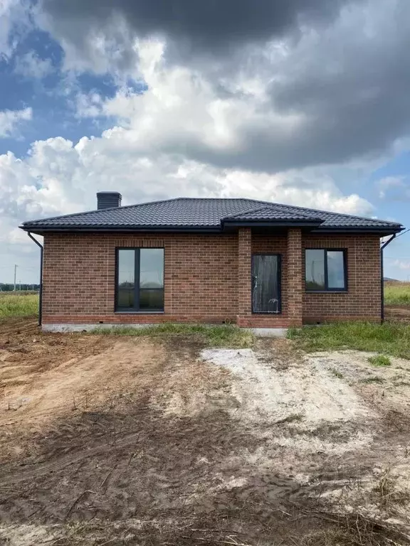 Дом в Татарстан, Пестречинский район, Конское с/пос, с. Конь ул. ... - Фото 1