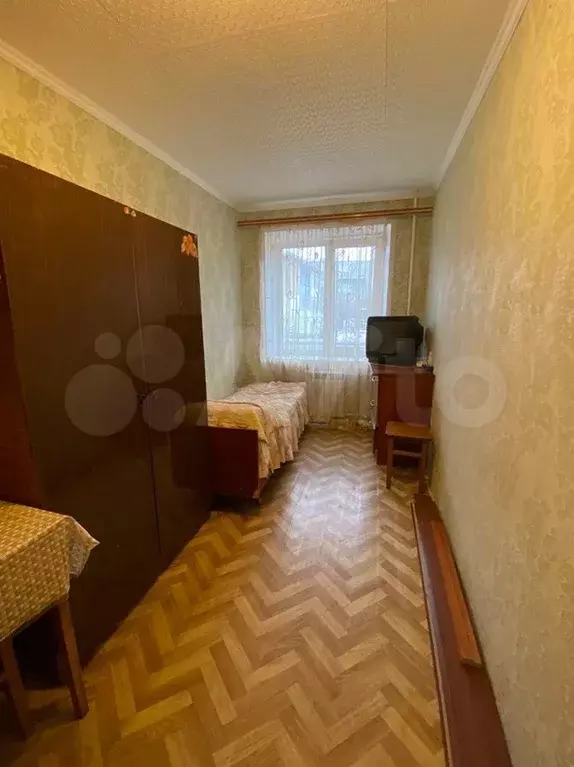 Комната 10 м в 1-к., 1/3 эт. - Фото 0