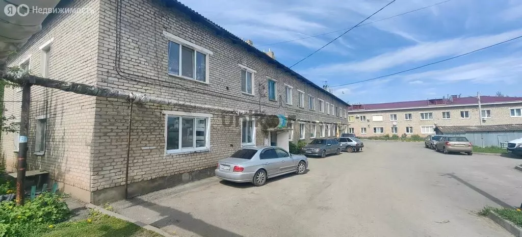 3-комнатная квартира: село Иглино, улица Калинина, 27 (55.6 м) - Фото 1