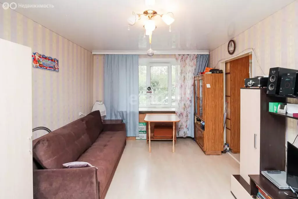 1-комнатная квартира: Тюмень, улица Коммунаров, 4 (33.3 м) - Фото 1