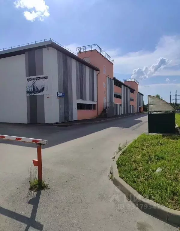 Гараж в Свердловская область, Екатеринбург муниципальное образование, ... - Фото 1