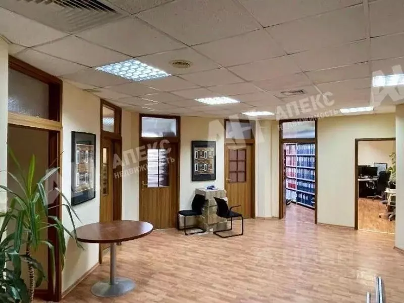 Помещение свободного назначения в Москва Ломоносовский просп., 43к2 ... - Фото 0