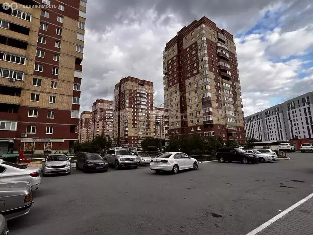 1-комнатная квартира: Тюмень, улица Бориса Житкова, 4 (43 м) - Фото 1