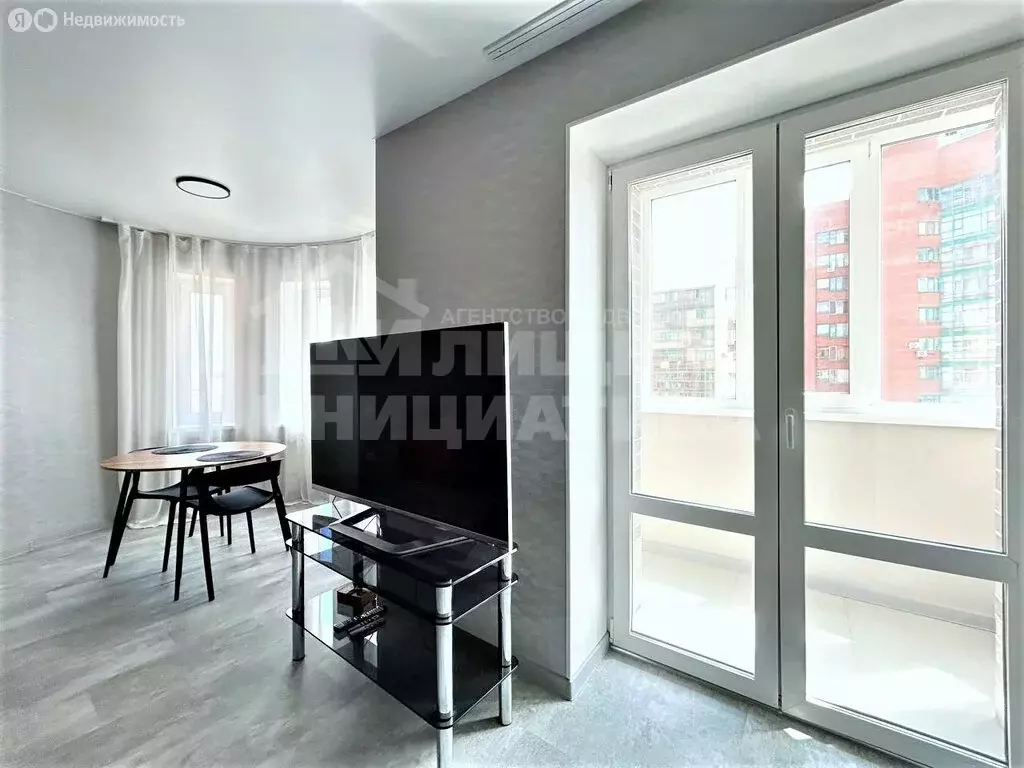 2-комнатная квартира: Уфа, улица Цюрупы, 145 (69 м) - Фото 2