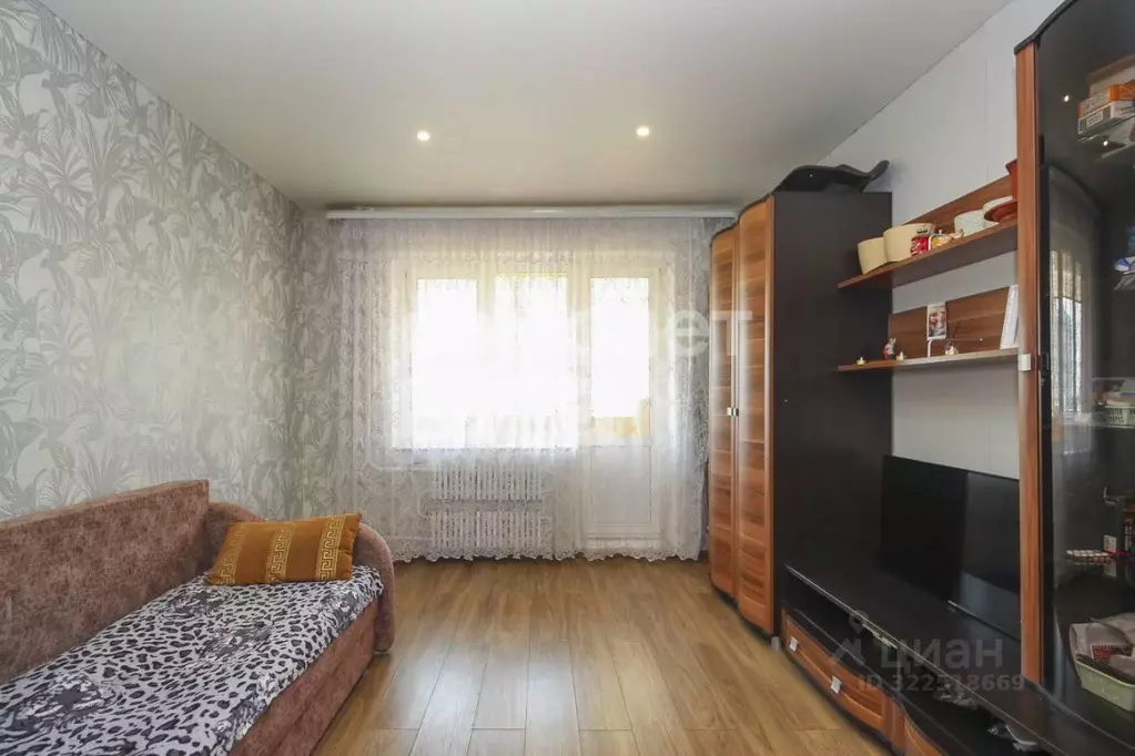 1-к кв. Омская область, Омск ул. Завертяева, 13к1 (36.9 м) - Фото 1