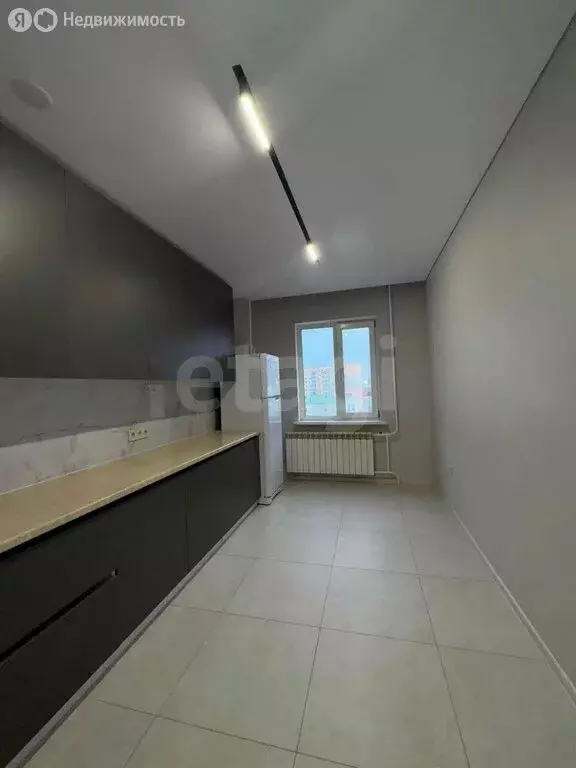 2-комнатная квартира: Якутск, улица Дзержинского, 41/2 (71.4 м) - Фото 1