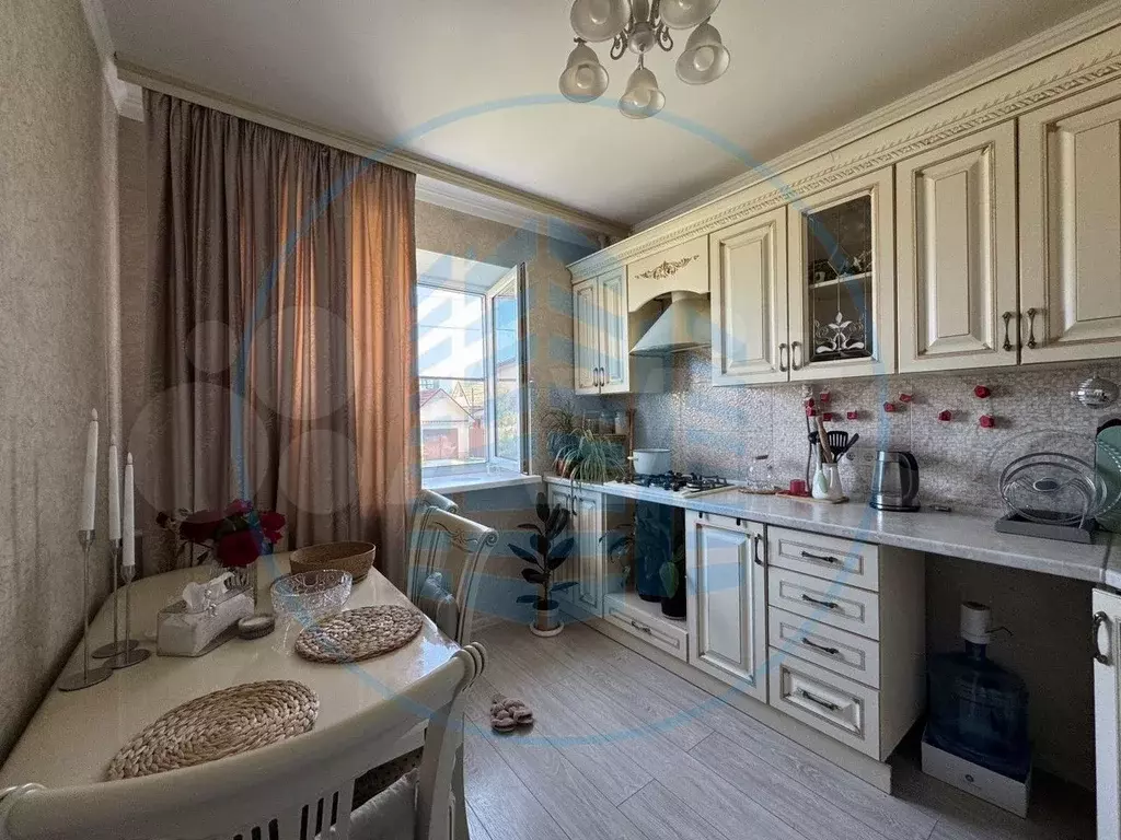 1-к. квартира, 41,7 м, 1/5 эт. - Фото 1