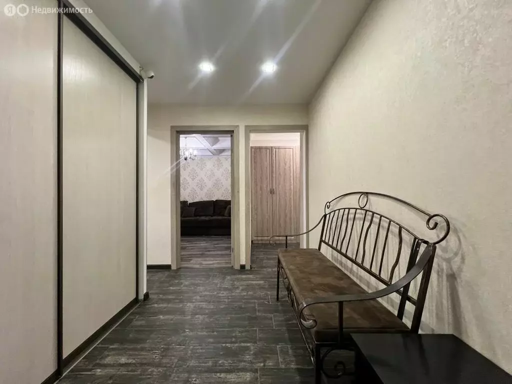 3-комнатная квартира: Тверь, улица Левитана, 20 (67.4 м) - Фото 1