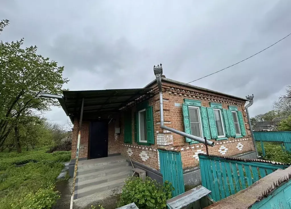 Дом в Краснодарский край, Лабинский район, Каладжинская ст-ца ул. ... - Фото 1