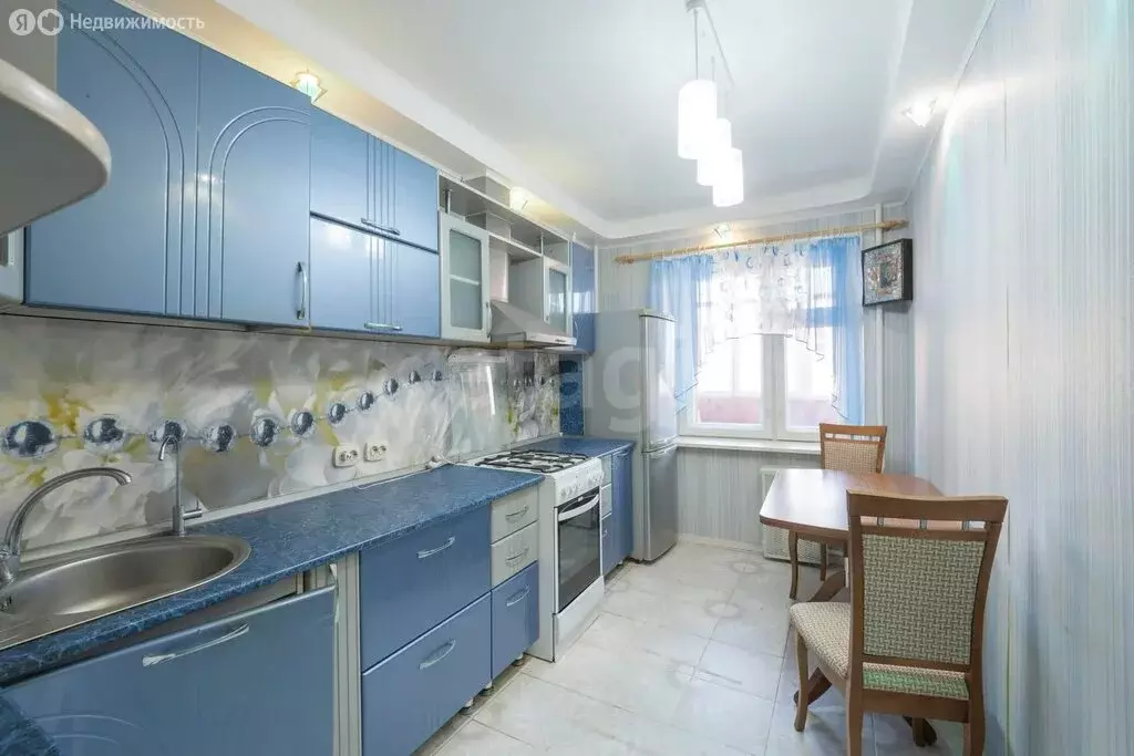 2-комнатная квартира: Пермь, улица Кабельщиков, 6 (48.5 м) - Фото 1