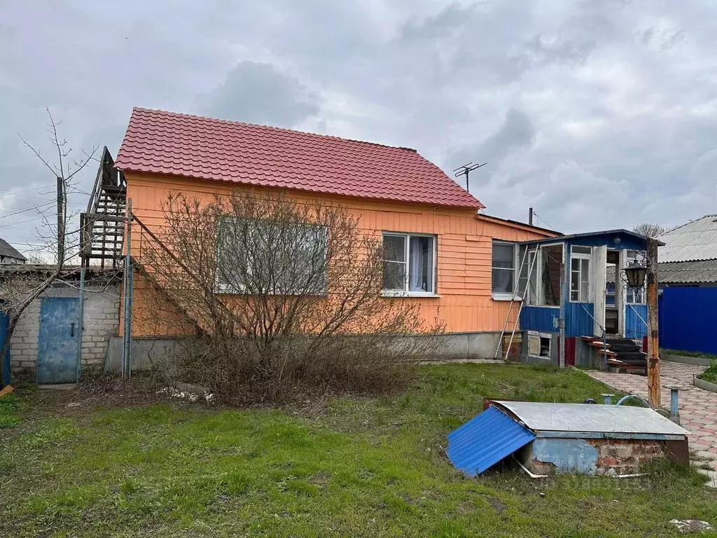 Дом в Воронежская область, Лиски городское поселение, Калач хут. ул. ... - Фото 1