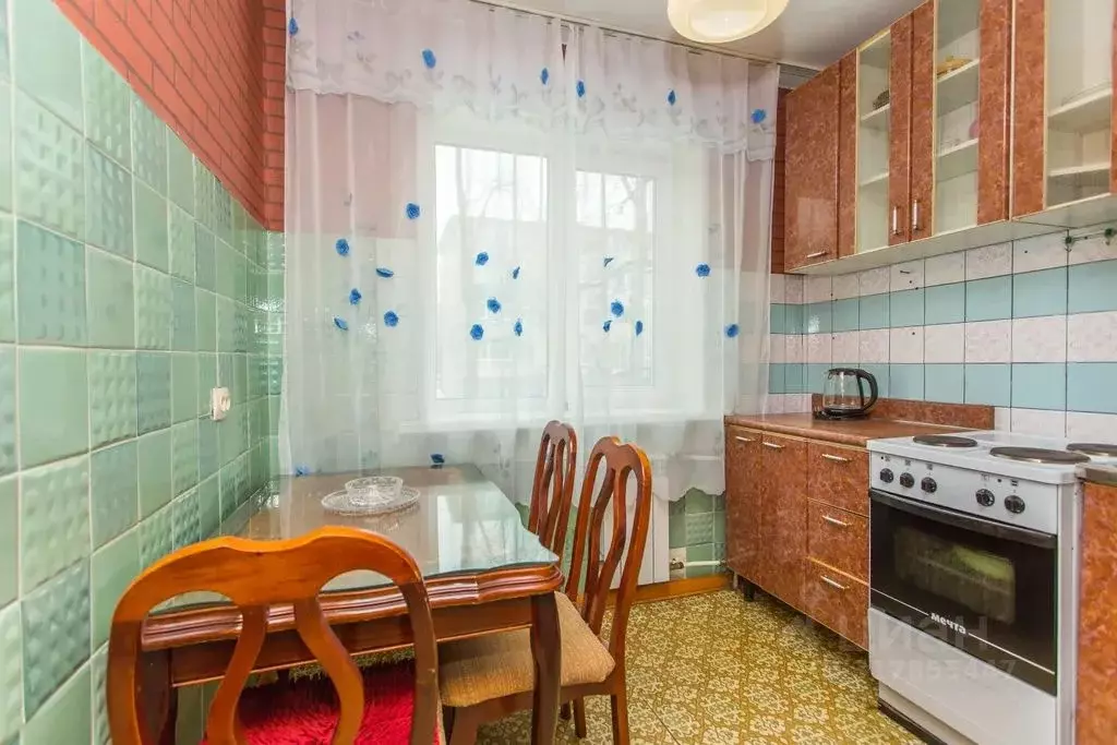 2-к кв. Приморский край, Владивосток ул. Кутузова, 6 (46.0 м) - Фото 0