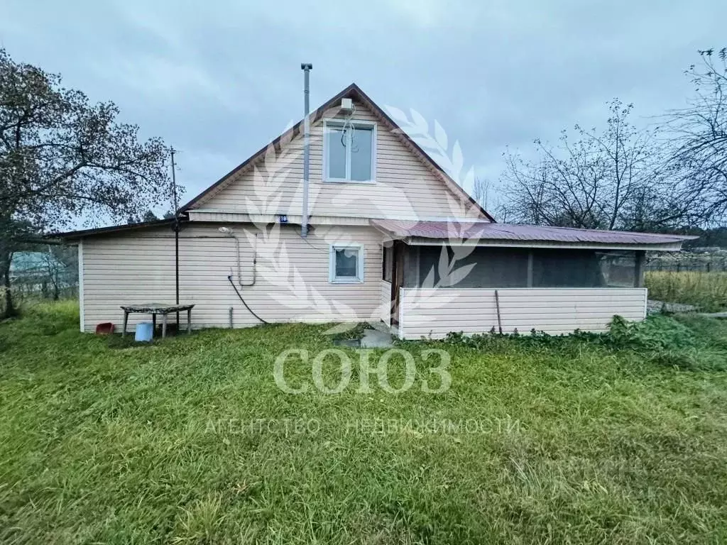 Дом в Калужская область, Думиничский муниципальный округ, с. Чернышено ... - Фото 1