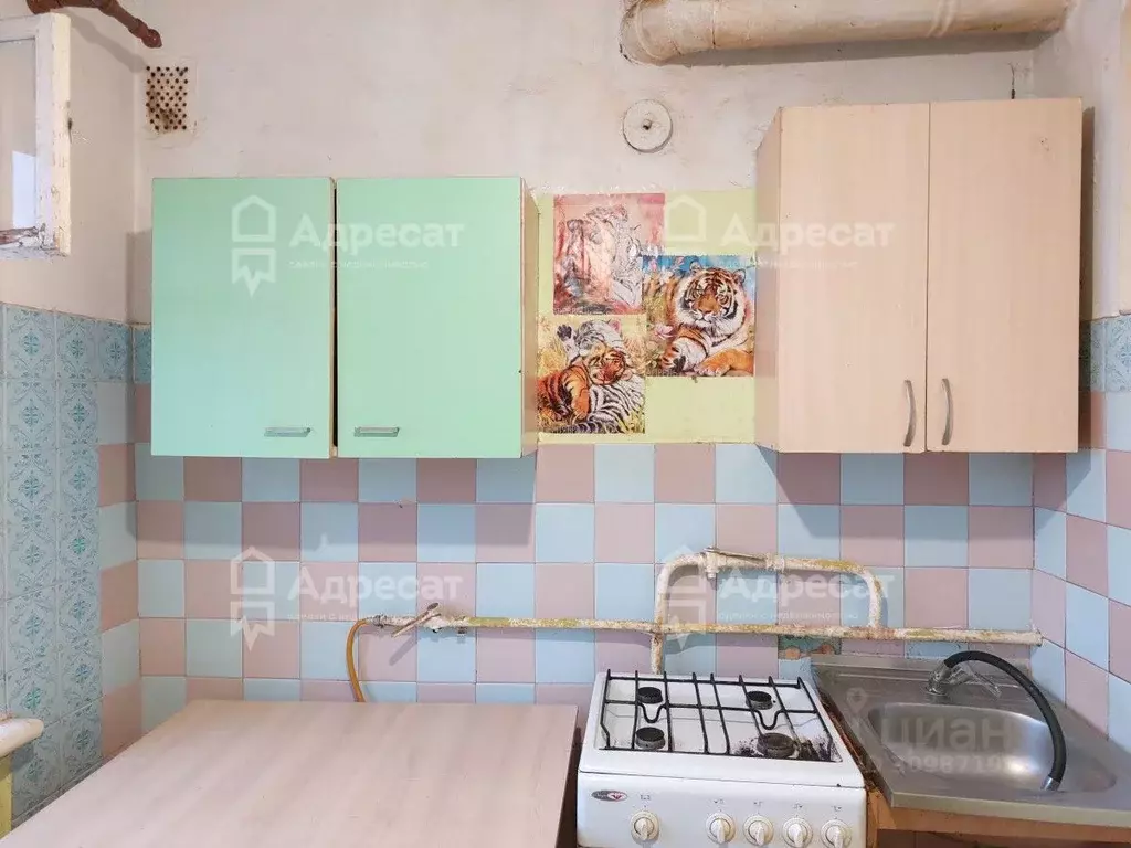 2-к кв. Волгоградская область, Волгоград ул. Германа Титова, 17 (42.6 ... - Фото 0