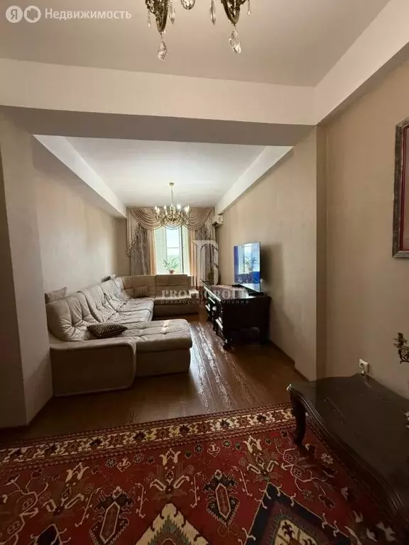 1-комнатная квартира: Махачкала, улица Вузовское Озеро, 15Б (54.4 м) - Фото 1