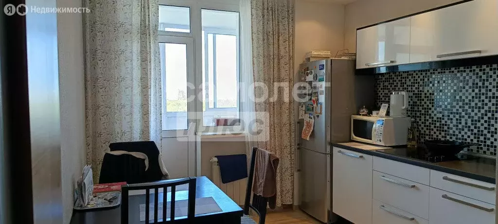 1-комнатная квартира: Екатеринбург, улица Краснолесья, 30 (47.4 м) - Фото 1