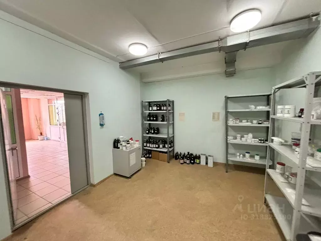 Помещение свободного назначения в Саха (Якутия), Нерюнгри ул. ... - Фото 1