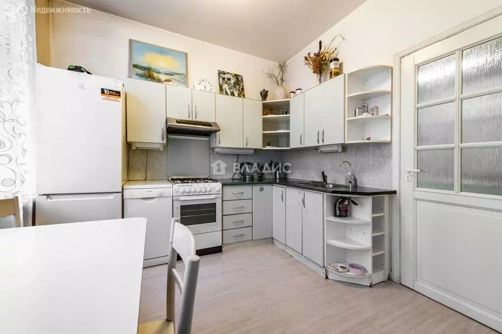 1-комнатная квартира: Санкт-Петербург, Бассейная улица, 61 (56.2 м) - Фото 2