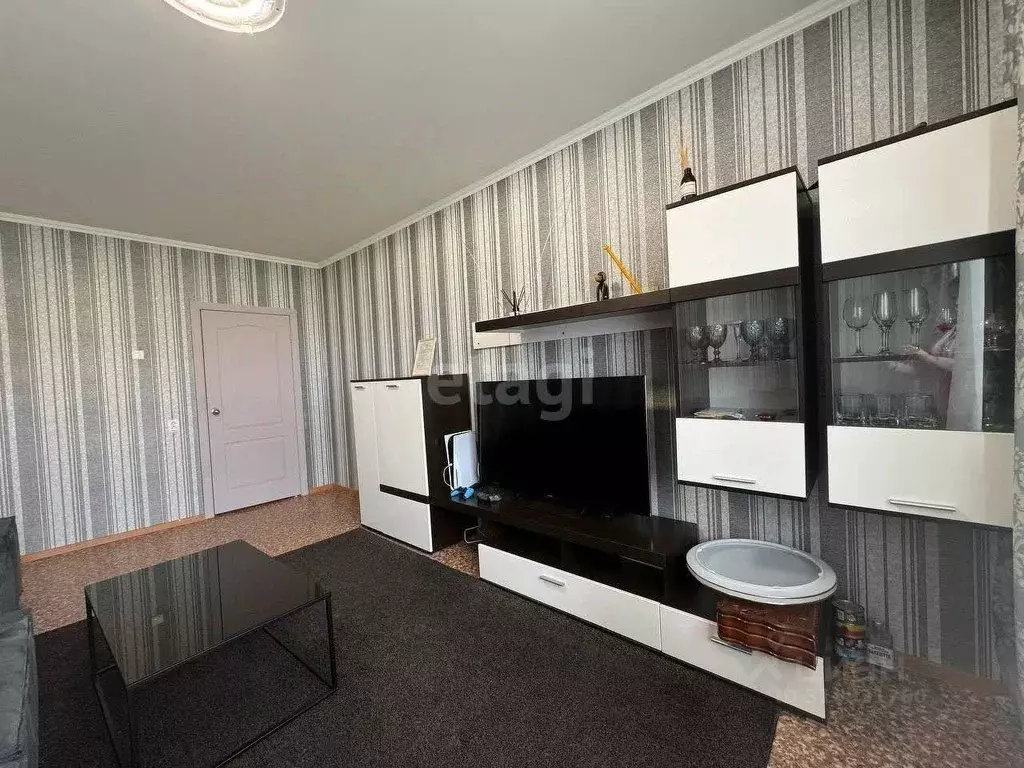 3-к кв. Белгородская область, Старый Оскол Заречье мкр, 6 (73.0 м) - Фото 1