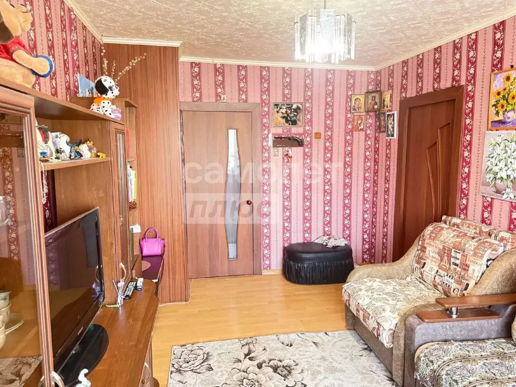 2-к кв. Омская область, Омск ул. 4-я Линия, 242 (42.0 м) - Фото 0