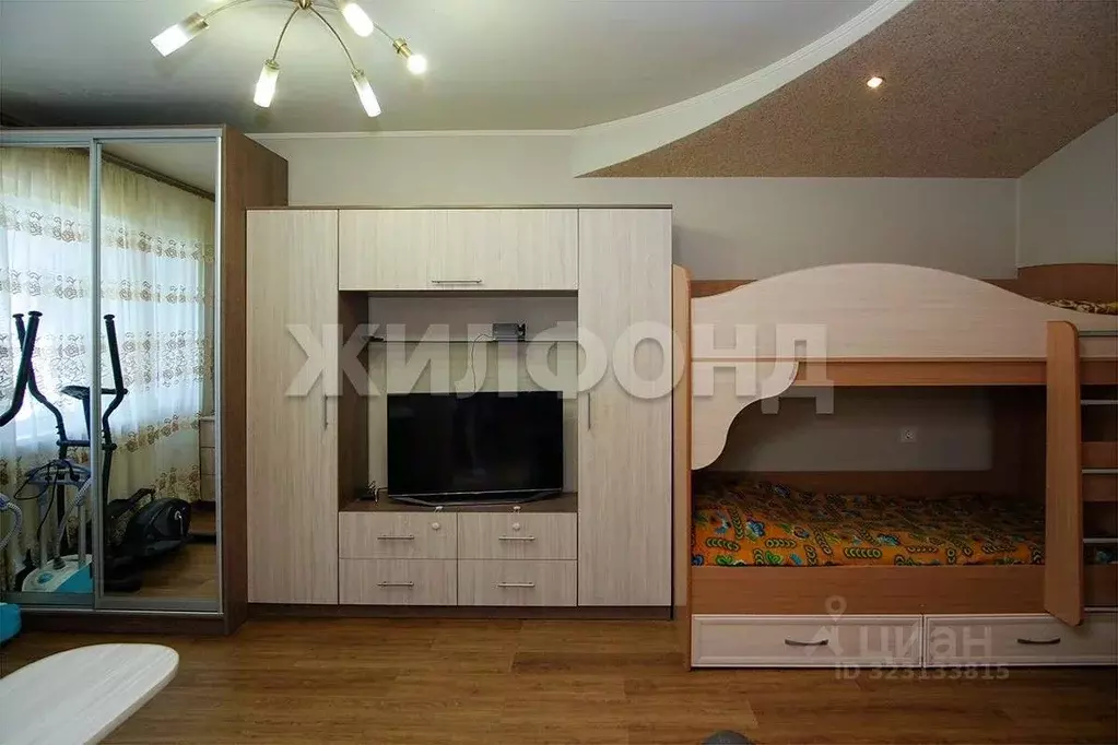 2-к кв. Новосибирская область, Новосибирск Вертковская ул., 19 (43.3 ... - Фото 1