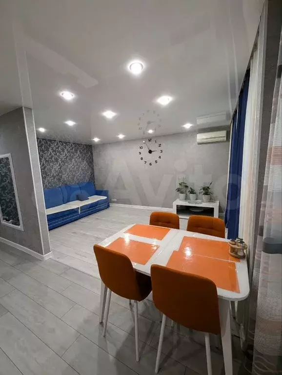 3-к. квартира, 70 м, 4/10 эт. - Фото 0