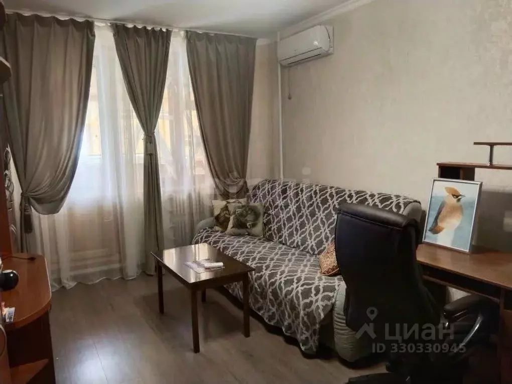 3-к кв. Белгородская область, Белгород ул. Щорса, 49 (77.8 м) - Фото 1