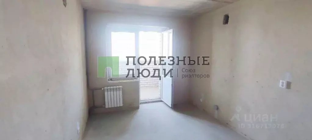 2-к кв. Орловская область, Орел Ливенская ул., 33к2 (71.8 м) - Фото 0