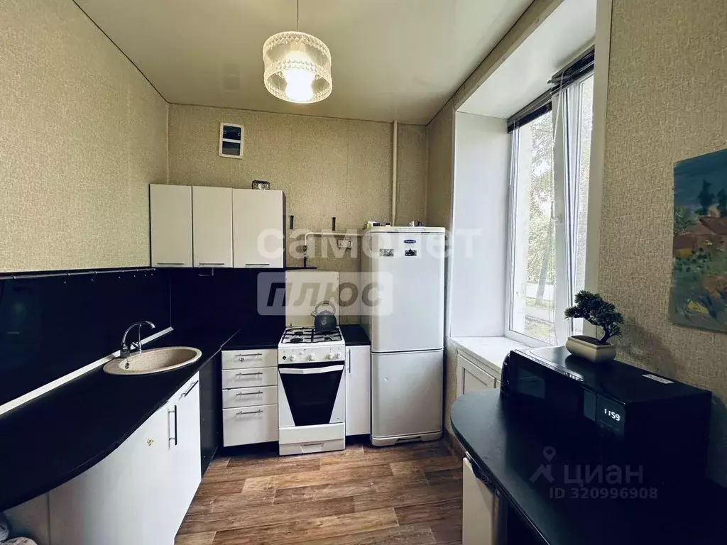 3-к кв. Пермский край, Краснокамск ул. Карла Маркса, 1 (76.2 м) - Фото 1