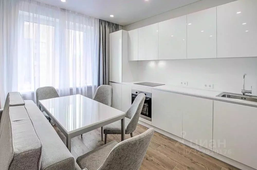 3-к кв. Воронежская область, Воронеж ул. 9 Января, 68/2к3 (59.0 м) - Фото 1