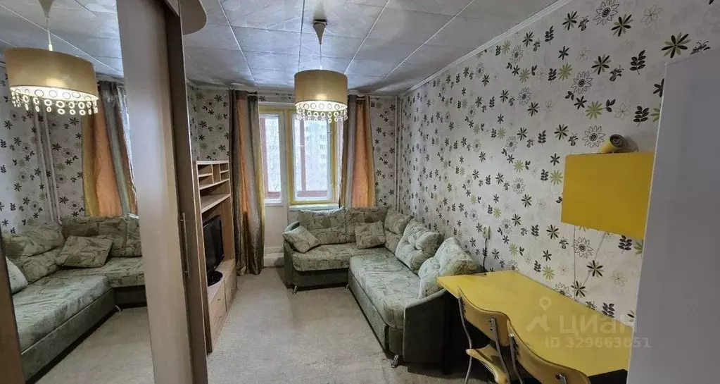 Комната Санкт-Петербург ул. Жени Егоровой, 3К1 - Фото 1