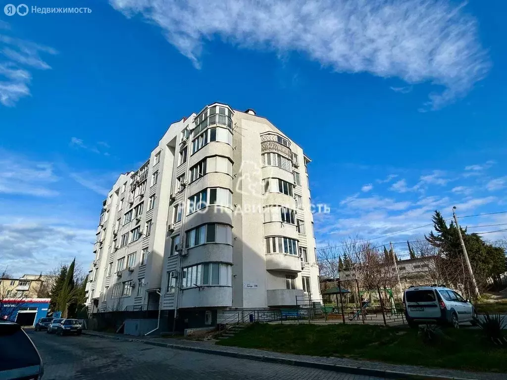 2-комнатная квартира: Севастополь, улица Правды, 33Б (68 м) - Фото 1