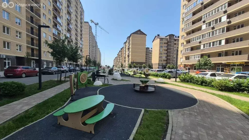 1-комнатная квартира: Краснодар, улица Лётчика Позднякова, 2к24 (37.6 ... - Фото 0