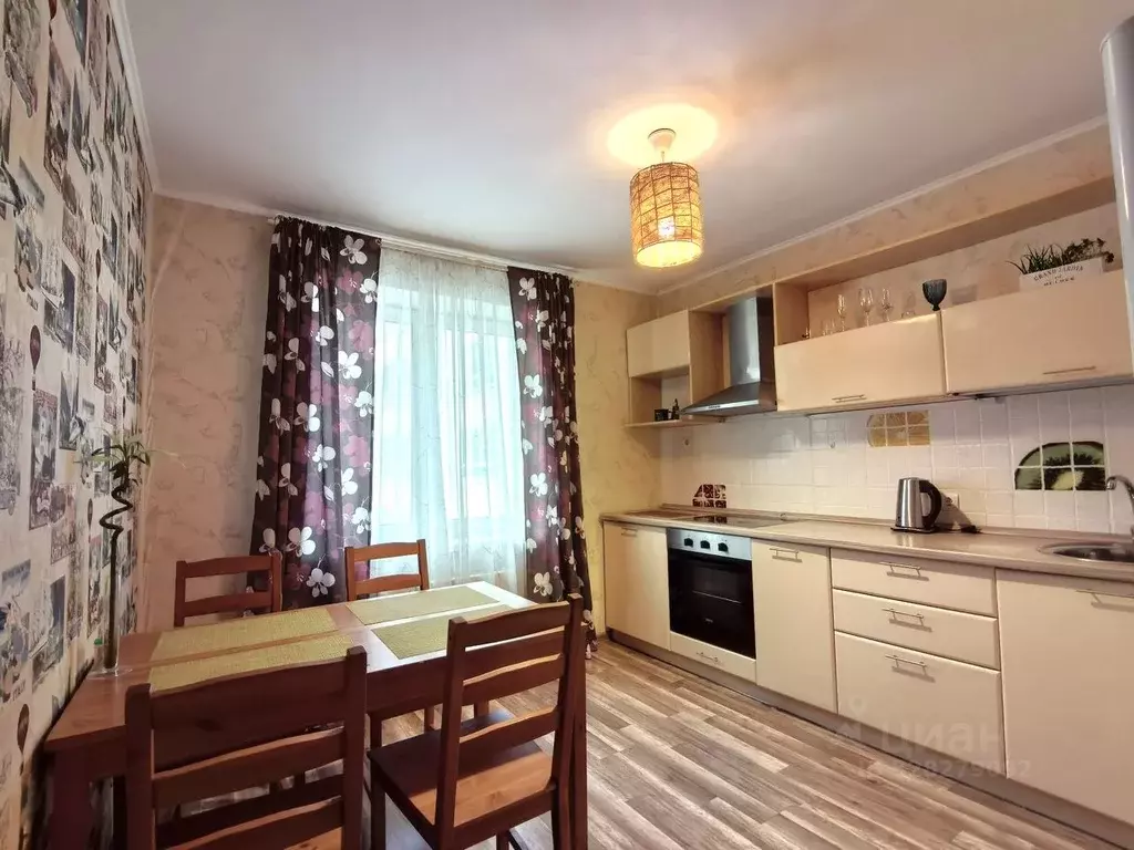 2-к кв. Свердловская область, Екатеринбург ул. Союзная, 4 (53.0 м) - Фото 1