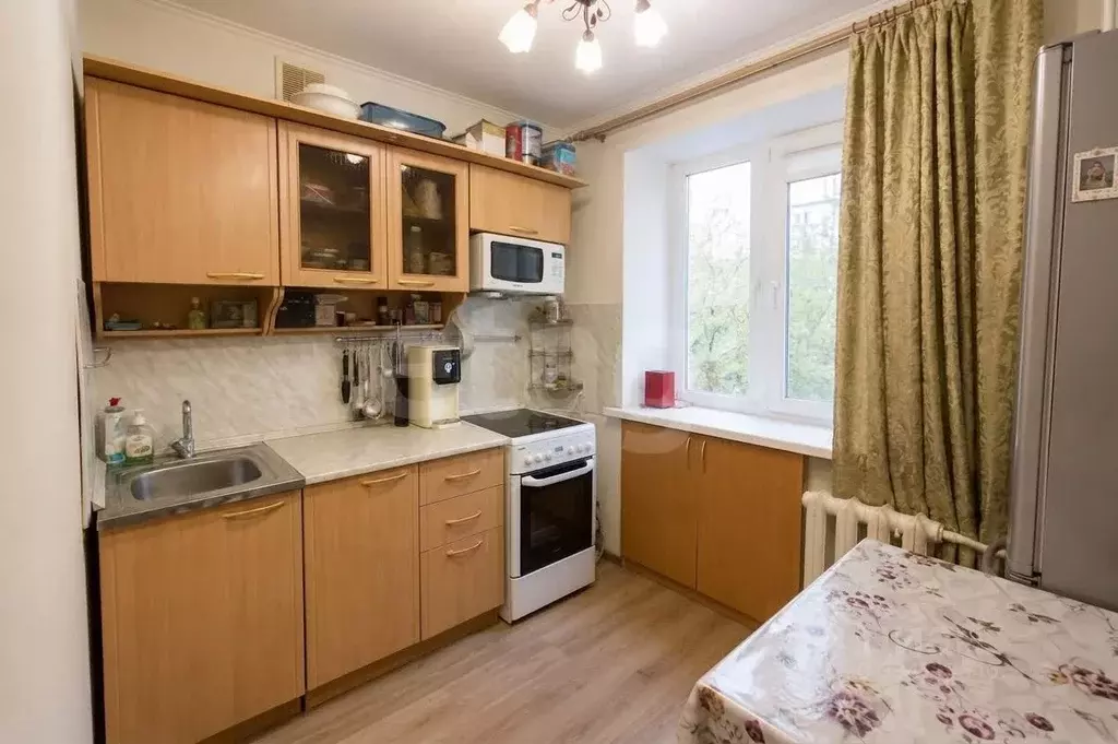 2-к кв. Тюменская область, Тюмень ул. Республики, 164 (43.9 м) - Фото 1