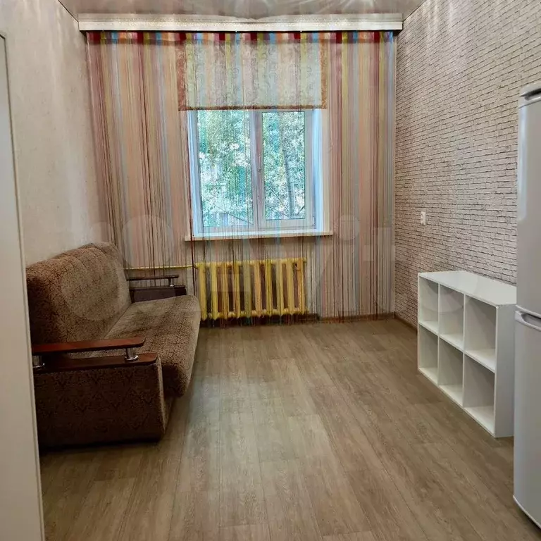 Комната 14 м в 1-к., 2/4 эт. - Фото 0
