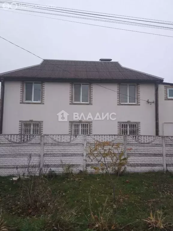 Дом в Белгород, улица Газовиков, 76 (230 м) - Фото 1