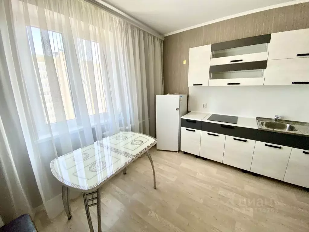 1-к кв. Курская область, Курск ул. Вадима Кирпиченко, 4 (38.0 м) - Фото 1